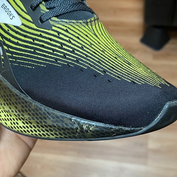 Brooks Hyperion Max Men’s Running Sneakers “Black Blazing Yellow White” Size 11 - Picture 16 of 17